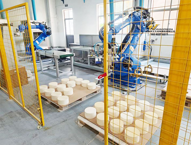 催化剂产品自动上下料机器人工作站及自动打磨工作站-无锡华工大