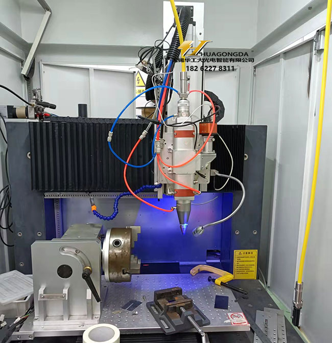 锐科四轴激光焊接实验平台的内部展示